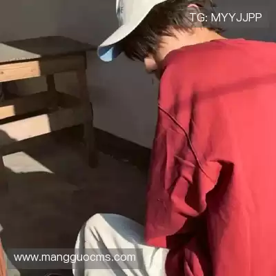 蒙炯芊